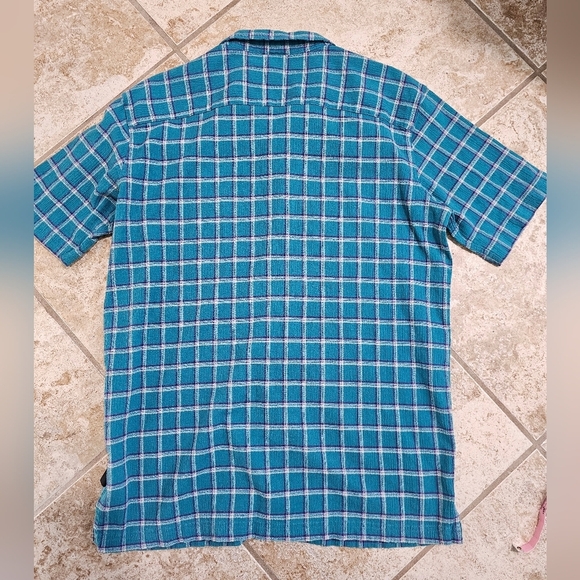 Patagonia Large Blue Green Worn Wear Short Sleeve Button Shirt Outdoor Preppy - Picture 3 of 7